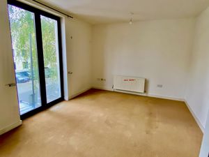 LIVING ROOM- click for photo gallery